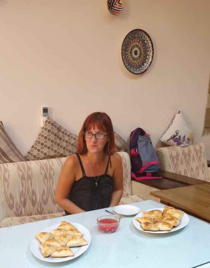 Uzbegim Family Guest House Bukhara Bagian luar foto
