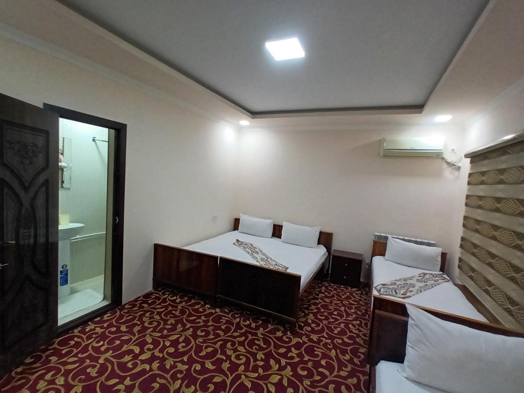 Uzbegim Family Guest House Bukhara Bagian luar foto