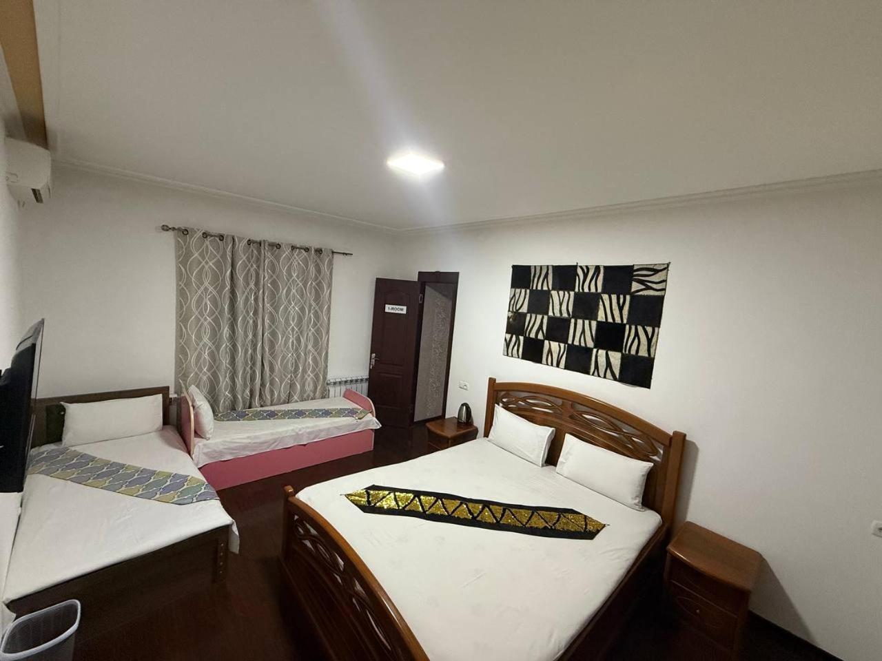 Uzbegim Family Guest House Bukhara Bagian luar foto